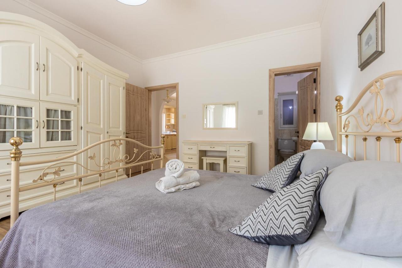 70/2- Spacious & Charming 3 Bedroom Apt In Sliema Exterior foto